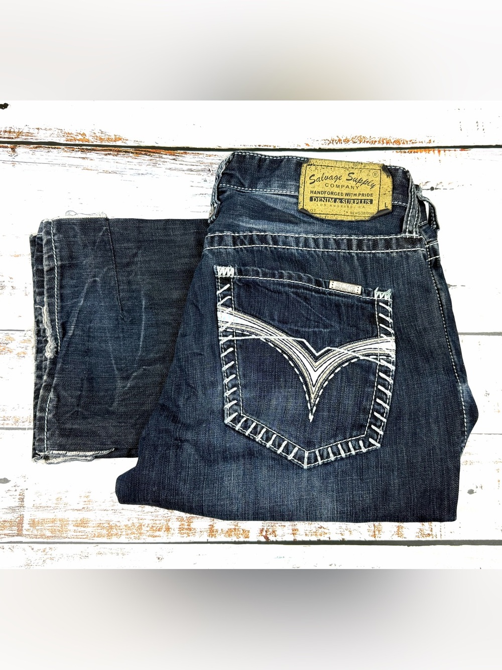 Salvage Supply Co. by Buckle Mens Relaxes Straight Leg Jeans w/ detailed pockets